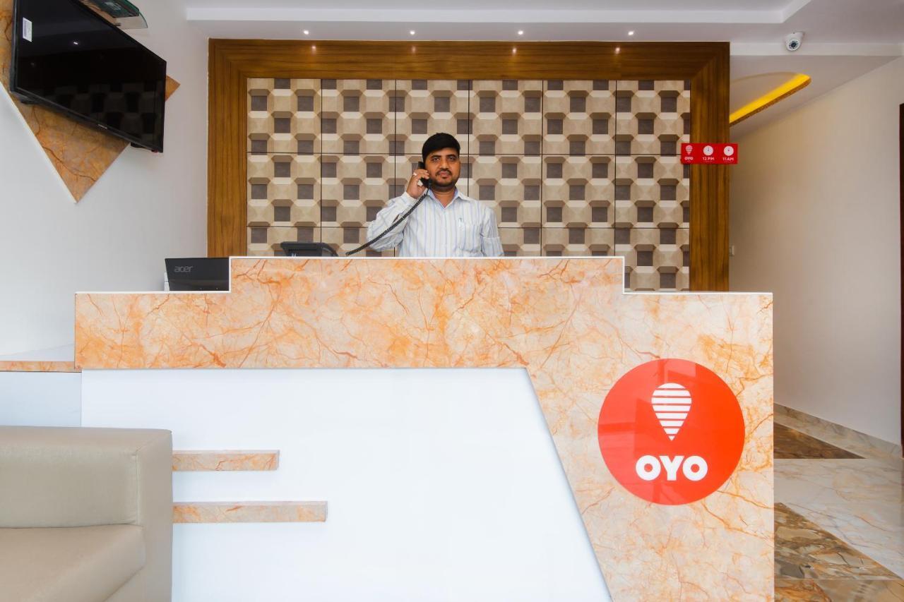 Hotel Oyo 14056 Golden Arch Bombay Exterior foto